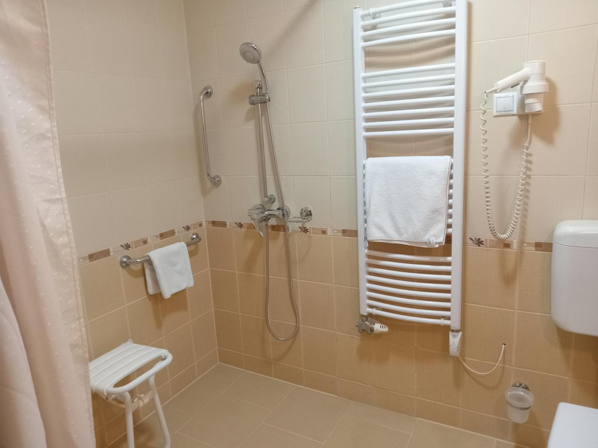 Fonix Wellness Resort Csitár 外观 照片